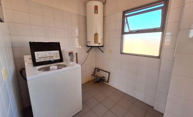 DEPARTAMENTO EN VENTA 4 AMBIENTES CON DEPENDENCIA EN FLORES