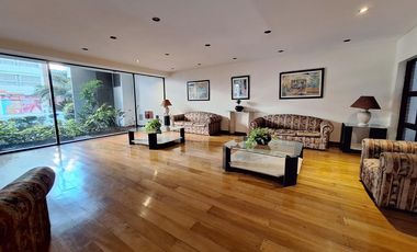 DEPARTAMENTO EN VENTA 4 AMBIENTES CON DEPENDENCIA EN FLORES