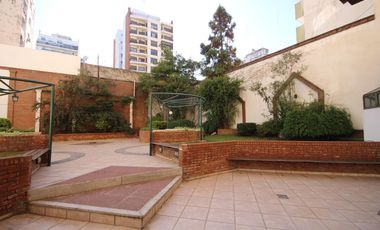 DEPARTAMENTO EN VENTA 4 AMBIENTES CON DEPENDENCIA EN FLORES