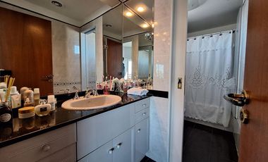 DEPARTAMENTO EN VENTA 4 AMBIENTES CON DEPENDENCIA EN FLORES