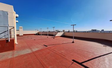 DEPARTAMENTO EN VENTA 4 AMBIENTES CON DEPENDENCIA EN FLORES