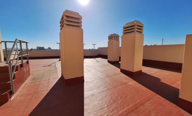 DEPARTAMENTO EN VENTA 4 AMBIENTES CON DEPENDENCIA EN FLORES