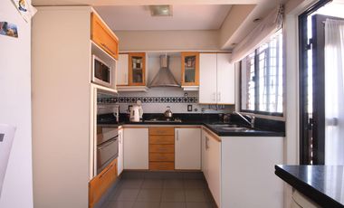 DEPARTAMENTO EN VENTA 4 AMBIENTES CON DEPENDENCIA EN FLORES