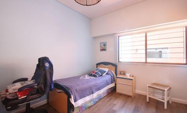 DEPARTAMENTO EN VENTA 4 AMBIENTES CON DEPENDENCIA EN FLORES