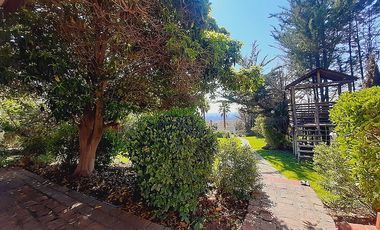 CASA EN EXCLUSIVO Y SEGURO CONDOMINIO / REBAJADA