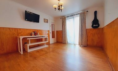 CASA EN EXCLUSIVO Y SEGURO CONDOMINIO / REBAJADA