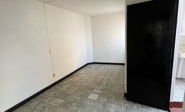 CASA EN VENTA CON USO DE SUELO MIXTO EN EL CENTRO DE GUADALAJARA, COL. REFORMA