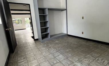 CASA EN VENTA CON USO DE SUELO MIXTO EN EL CENTRO DE GUADALAJARA, COL. REFORMA