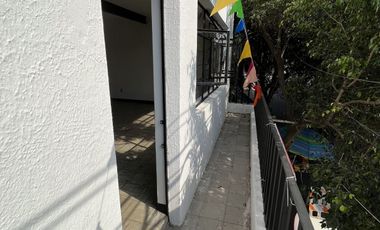 CASA EN VENTA CON USO DE SUELO MIXTO EN EL CENTRO DE GUADALAJARA, COL. REFORMA