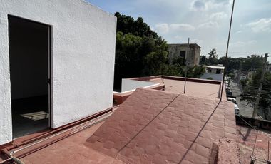 CASA EN VENTA CON USO DE SUELO MIXTO EN EL CENTRO DE GUADALAJARA, COL. REFORMA