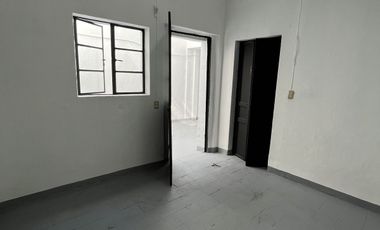 CASA EN VENTA CON USO DE SUELO MIXTO EN EL CENTRO DE GUADALAJARA, COL. REFORMA