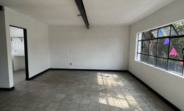 CASA EN VENTA CON USO DE SUELO MIXTO EN EL CENTRO DE GUADALAJARA, COL. REFORMA