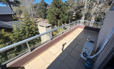 EXCELENTE DEPARTAMENTO  CON TERRAZA en Costa Azul