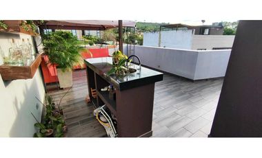Espectacular casa de 220 M2 en 765 mill en #lamesacund con piscina