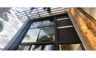 Espectacular casa de 220 M2 en 765 mill en #lamesacund con piscina