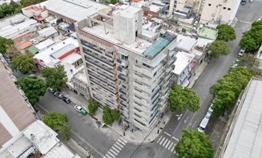 Cochera en venta planta baja  Luis Agote Rosario