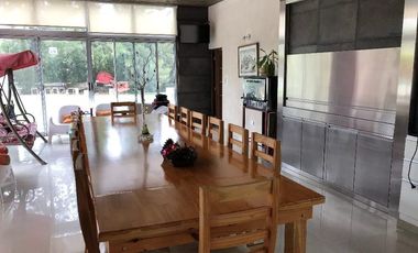 Casa en venta - 4 Dormitorios 3 Baños - Cocheras - 1.100Mts2 - Presidente Perón