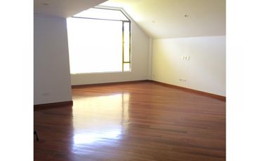 HERMOSA   Y AMPLIA CASA LA CALERA