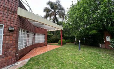 Casa en  Cotos de  la alameda Roldán