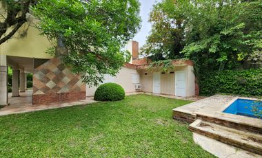 Casa en  Cotos de  la alameda Roldán