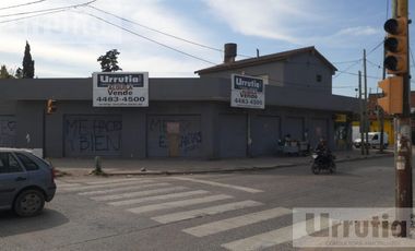 Local en alquiler sobre Acceso Oeste y puente Gnecco