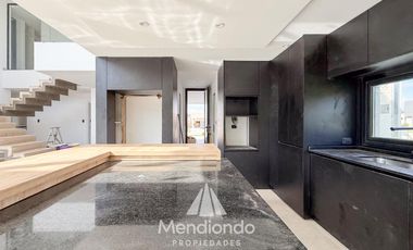 Casa 4 amb con piscina y cochera doble en Barrio Privado Tierras del Mar