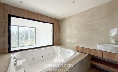 Casa 4 amb con piscina y cochera doble en Barrio Privado Tierras del Mar
