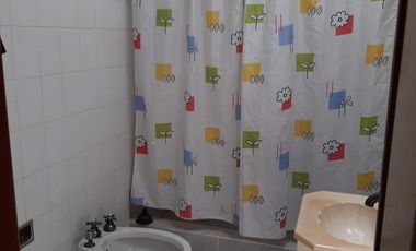 Casa en Berazategui en Venta 4 Ambientes Zona Estación de Berazategui. Bajó de precio.