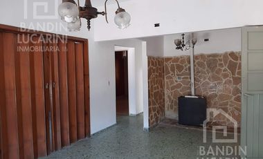 Casa en Berazategui en Venta 4 Ambientes Zona Estación de Berazategui. Bajó de precio.