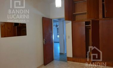 Casa en Berazategui en Venta 4 Ambientes Zona Estación de Berazategui. Bajó de precio.