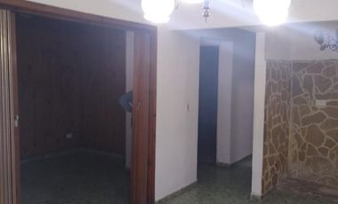 Casa en Berazategui en Venta 4 Ambientes Zona Estación de Berazategui. Bajó de precio.