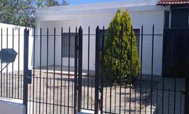 Casa en Berazategui en Venta 4 Ambientes Zona Estación de Berazategui. Bajó de precio.