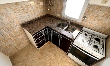 Venta departamento semipiso 1 ambiente en Moron. (5º)