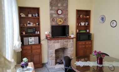 Amplia casa en  venta en Ramón Falcón 3300, Flores
