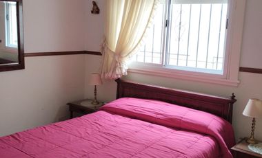 Amplia casa en  venta en Ramón Falcón 3300, Flores