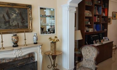 Amplia casa en  venta en Ramón Falcón 3300, Flores