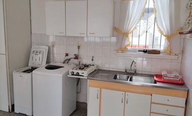 Amplia casa en  venta en Ramón Falcón 3300, Flores