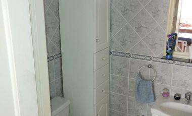 Amplia casa en  venta en Ramón Falcón 3300, Flores