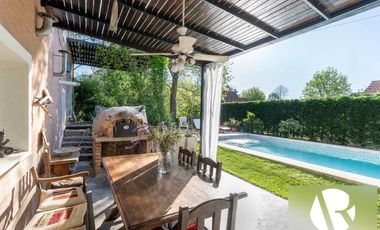 Venta Casa en Country Los Cardales con Pileta!