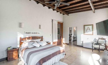 Venta Casa en Country Los Cardales con Pileta!