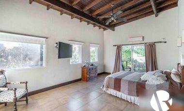 Venta Casa en Country Los Cardales con Pileta!
