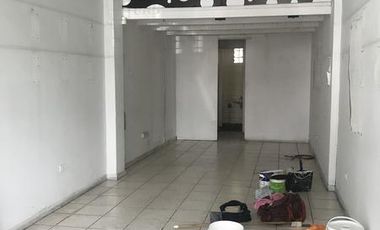 Locales en block en venta en el centro de San Isidro, con renta, ideal inversores