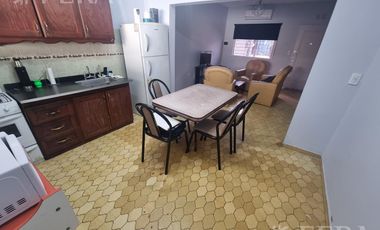 Venta de Casa 3 ambientes con cochera y patio en Florencio Varela