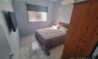 Venta de Casa 3 ambientes con cochera y patio en Florencio Varela
