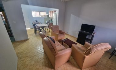 Venta de Casa 3 ambientes con cochera y patio en Florencio Varela