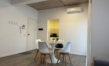 Departamento de 1 dormitorio amoblado y con cochera