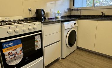 Departamento de 1 dormitorio amoblado y con cochera