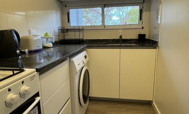 Departamento de 1 dormitorio amoblado y con cochera