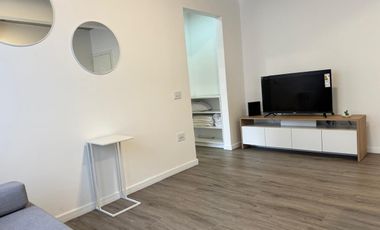Departamento de 1 dormitorio amoblado y con cochera