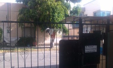 JARDINES DE SANTA CECILIA CASA VENTA TLALNEPANTLA ESTADO DE MEXICO